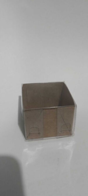 Caixa kraft 4x4 com visor