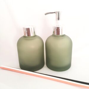 kit lavabo vidro verde 250ml com saboneteira - Imagem 2
